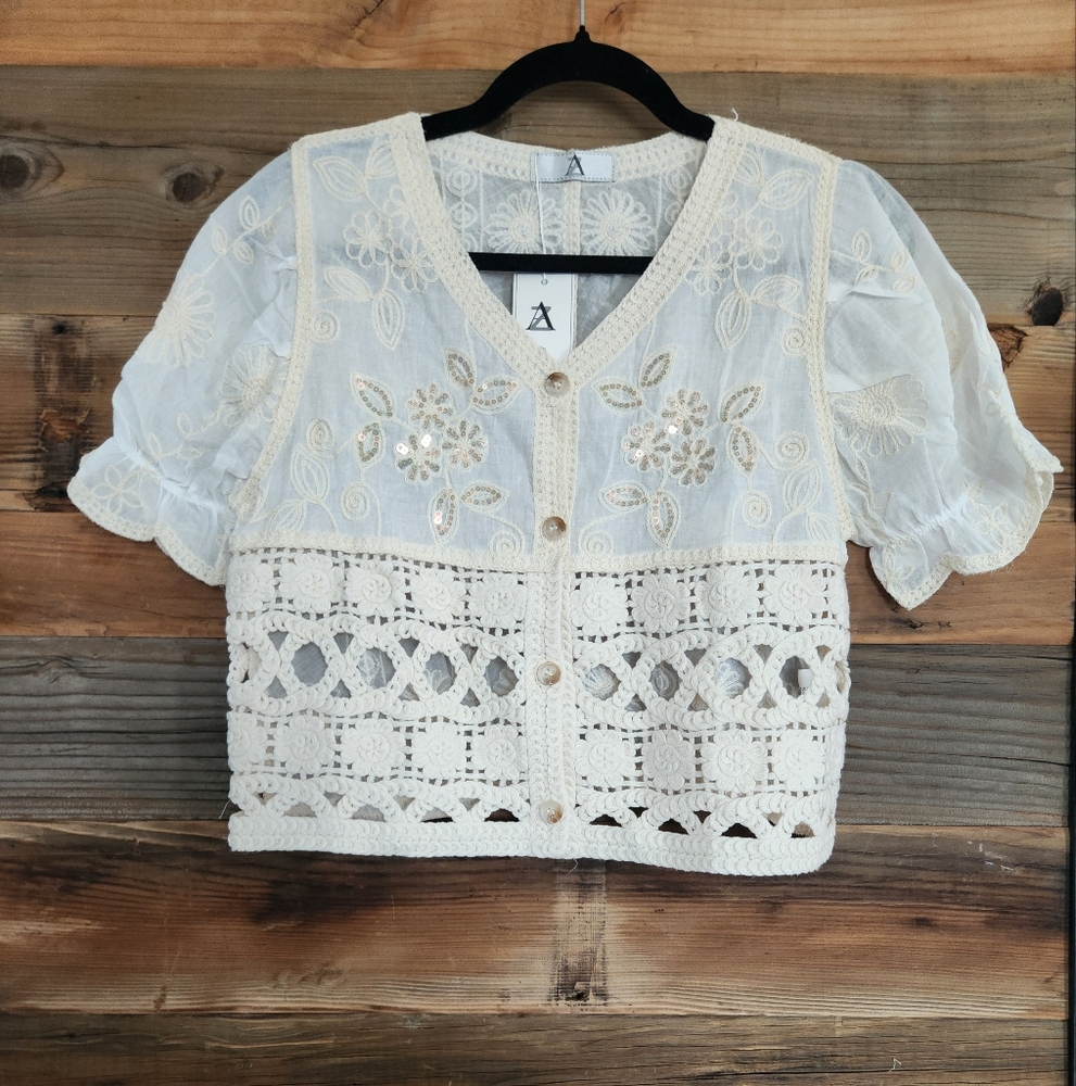 NWT White Lace Cropped Cardigan with Sequin Details
